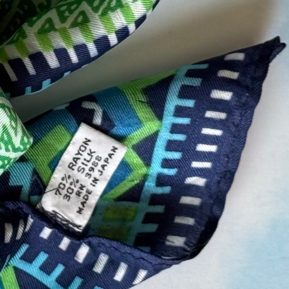 VINTAGE JAPAN Scarf Square Silk Blend Graphic Colorful Green Blue 21" x 21" - Picture 2 of 5
